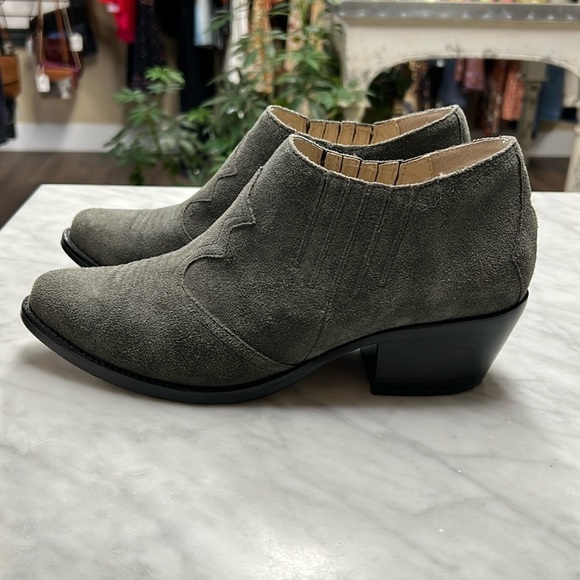 Joie Gray Suede Western Ankle Boot Size 39 - Picture 1 of 9